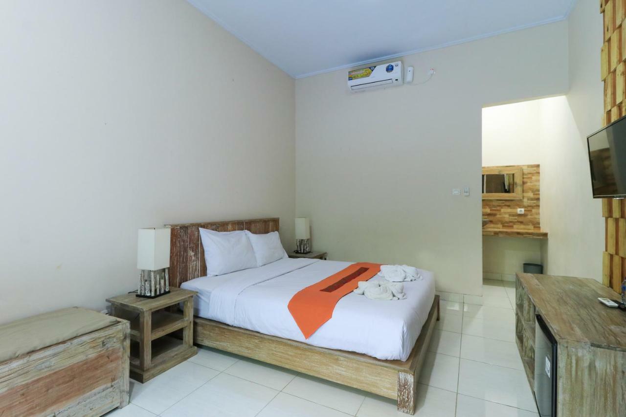 Kubu Kenak Guesthouse Seminyak  Ngoại thất bức ảnh