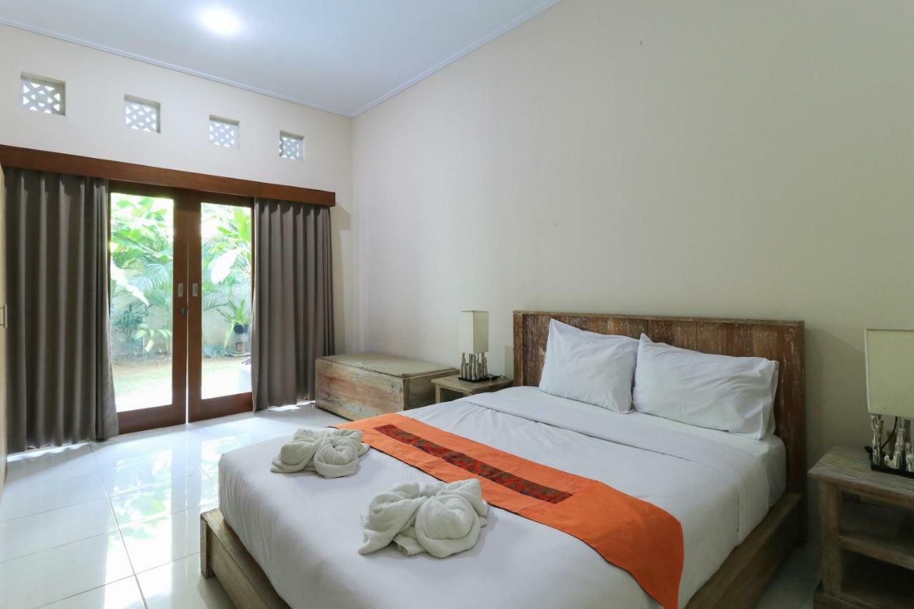 Kubu Kenak Guesthouse Seminyak  Ngoại thất bức ảnh